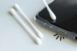 Cómo limpiar el puerto USB-C de mi celular correctamente 7 Cómo limpiar el puerto USB-C de mi celular correctamente