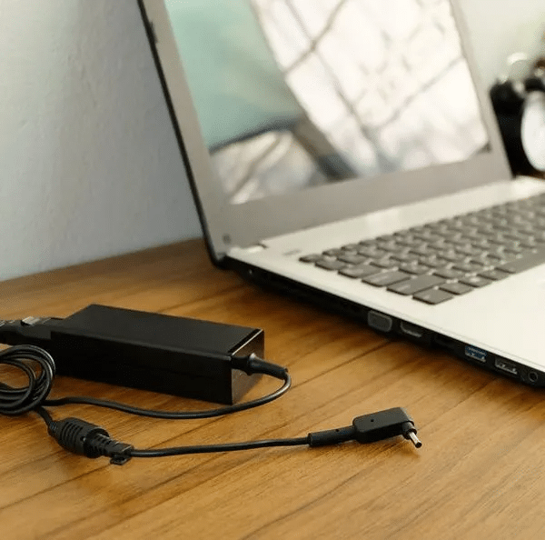solucion el cargador de la laptop se calienta demasiado 1